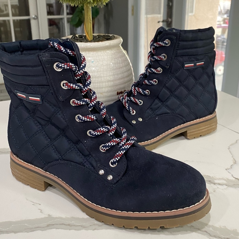 Tommy Hilfiger women boots size 7.5